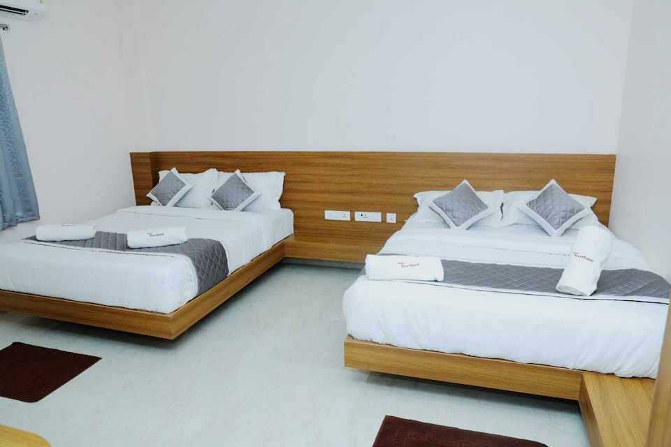 HOTEL O TERA GRAND , Tiruchanur Road Tirupati, Tirupati