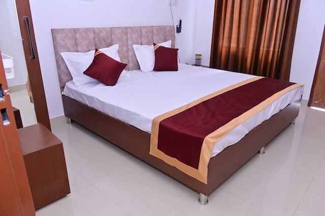 Hotel O Saaj Inn