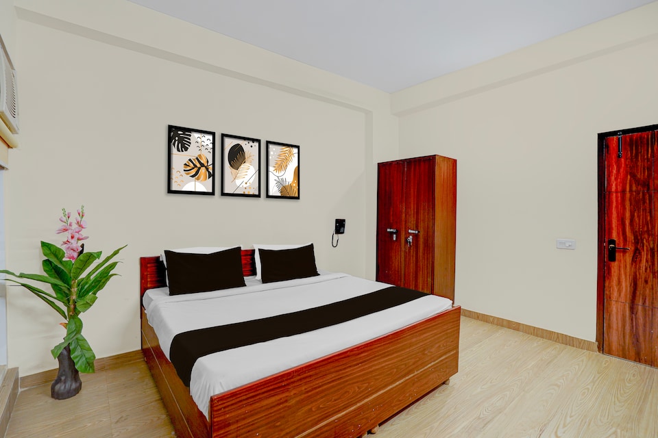 Hotel O Cozi inn, Old Gurgaon, Gurgaon