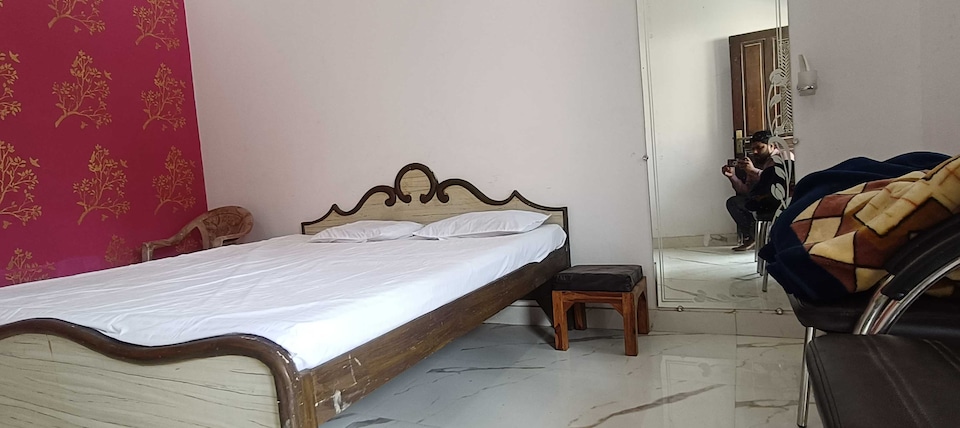 Hotel O Mahadev Stay And Lawn, SGPGI Lucknow, Lucknow