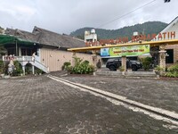Hotel O near Tawangmangu Wonder Park formerly Komajaya Komaratih