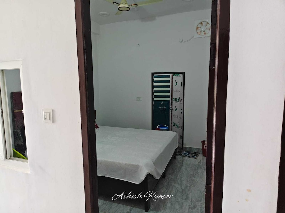 Spot On  Baddupur, Mahmudabad, Mahmudabad