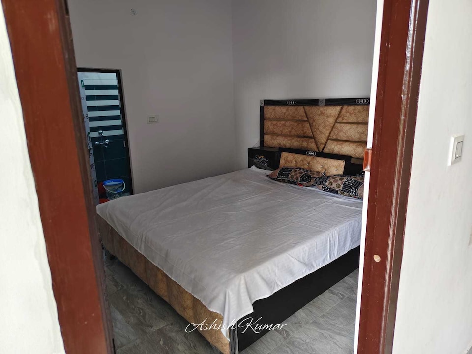Spot On  Baddupur, Mahmudabad, Mahmudabad
