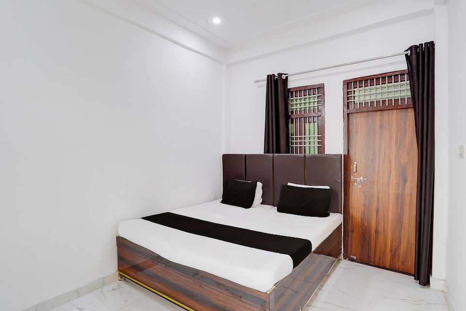 SPOT ON SS PALACE, Etawah, Etawah