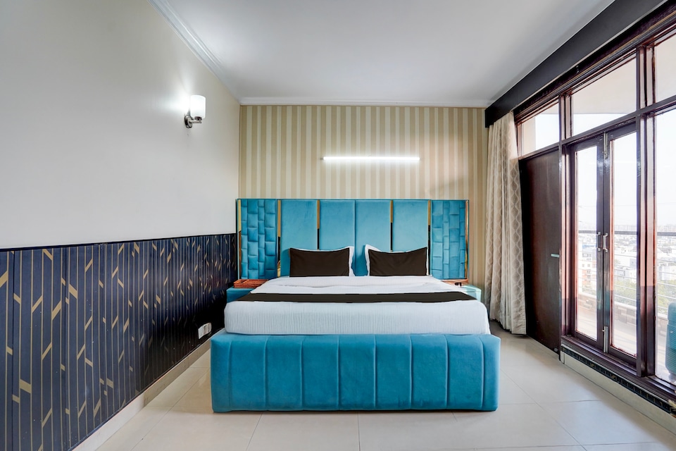 Hotel O Royal Residency , Medanta, Gurgaon