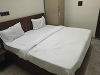 Hotel O VM Residency 