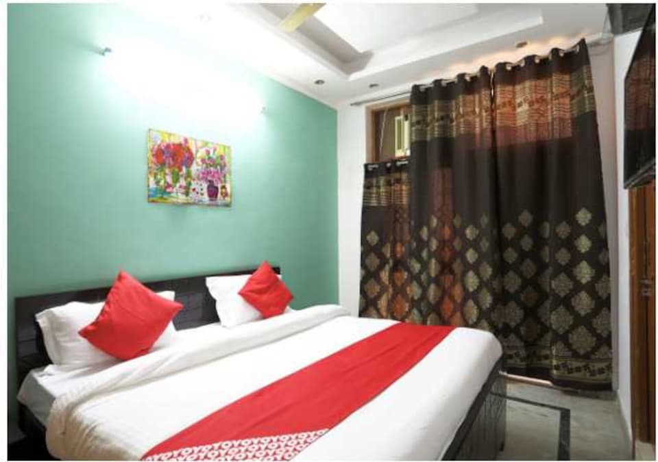 Spot on  Aura Inn, Noida City, Noida