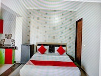 Hotel O Royal Plaza