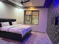 Hotel O Royal Plaza