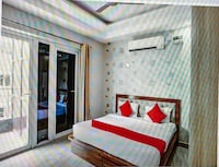 Hotel O Royal Plaza