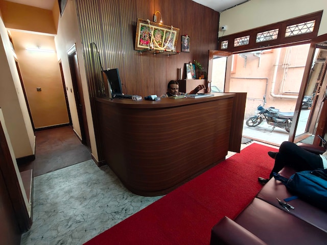 Hotel O SL Comforts
