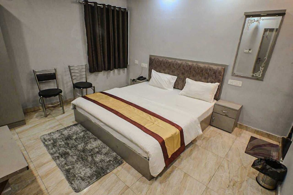 SPOT ON Red Diamond Hotel And Restaurant , Mumfordganj Allahabad, Prayagraj