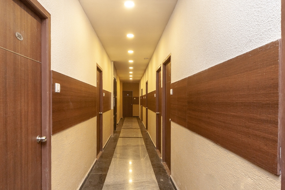 OYO Flagship 14396 Tambaram Railway Station, Tambaram Chennai, Chennai