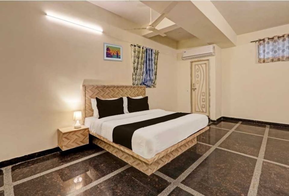 Hotel O GK Grand, LB Nagar-Uppal, Hyderabad