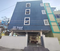 Hotel O GK Grand