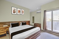 Hotel O GK Grand