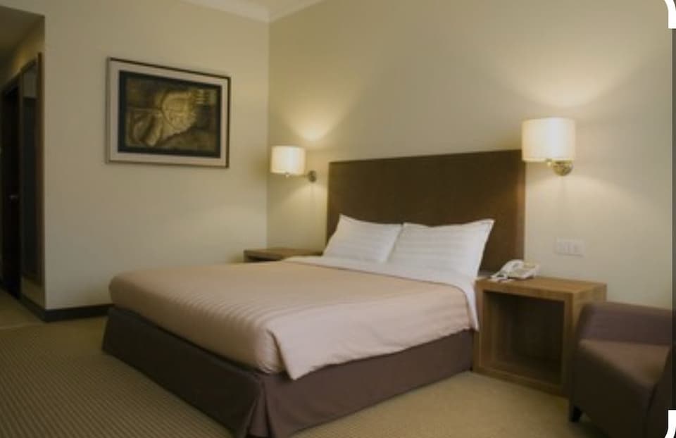 SPOT ON RS RETREAT HOTEL, Mainpuri, Mainpuri