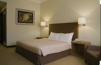 SPOT ON RS RETREAT HOTEL