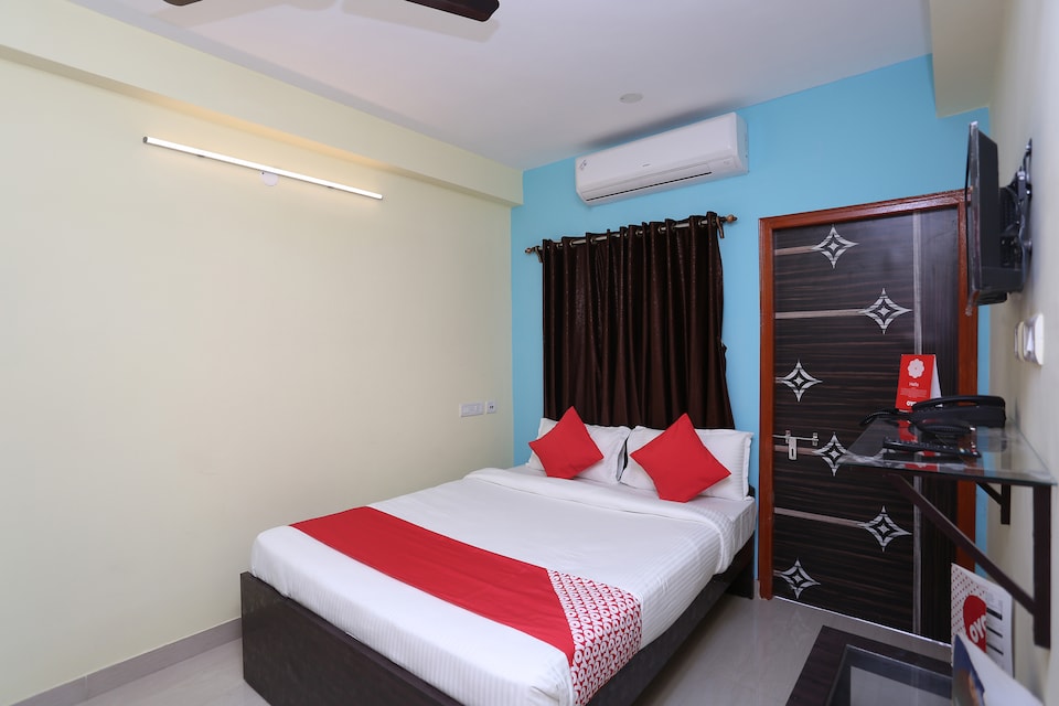 OYO 14429 Ritika Guest House, VIP Road Kolkata, Kolkata