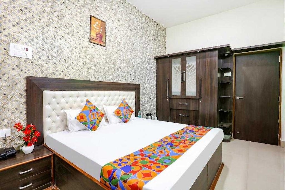 Hotel O White House Residency, Boring Road Patna, Patna