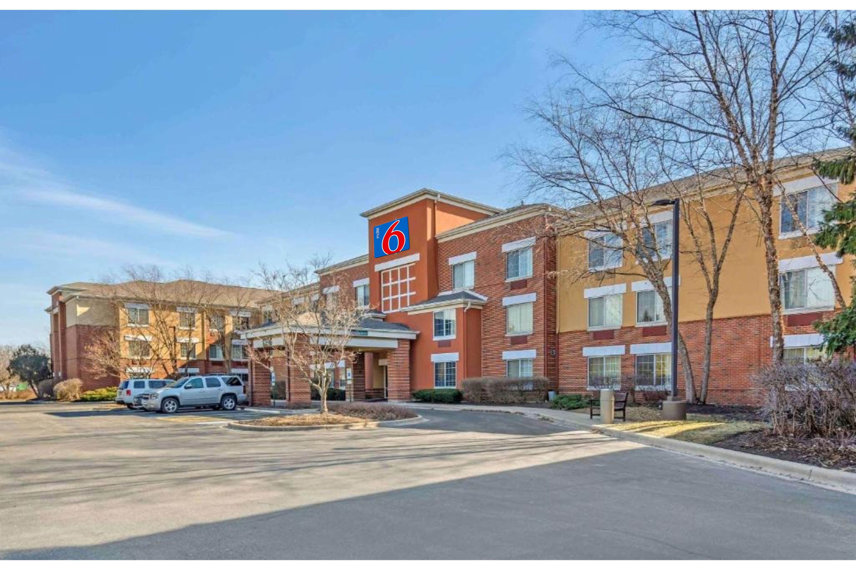 Motel 6 Chicago, IL - Vernon Hills Affordable