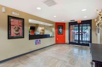 Motel 6 Suites Seattle Kent, WA