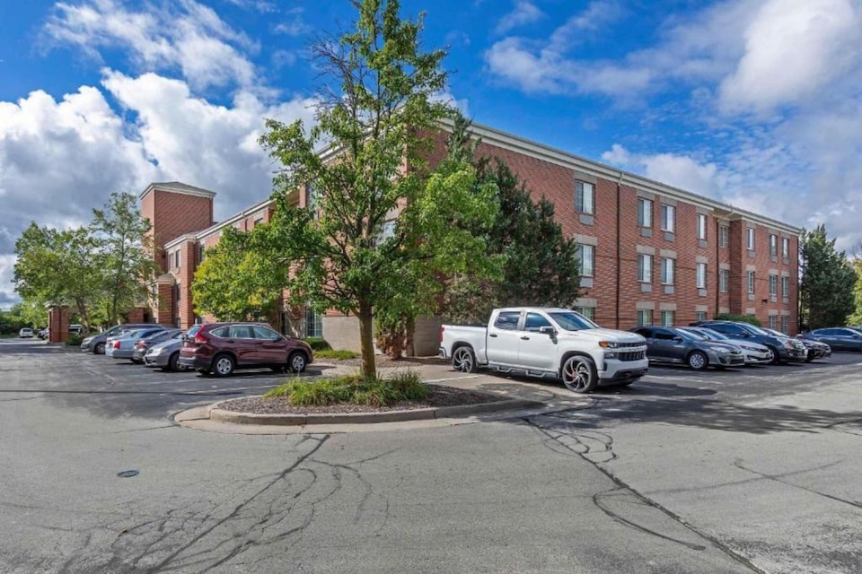 Motel 6 Suites Milwaukee Brookfield, WI, Brookfield WI, Brookfield