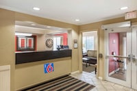 Motel 6 Milwaukee Brookfield, WI