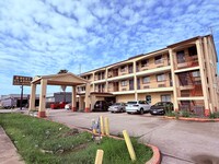 Best Classic Inn & Suites Houston I 45 near IAH