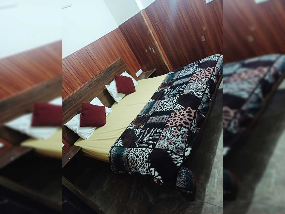 Hotel O Royal Stay, Anand Vihar Delhi, Delhi