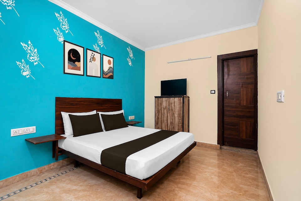 Hotel O Royal Stay, Anand Vihar Delhi, Delhi