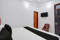 SPOT ON Neel Sarover Residency & Banquet Hall 