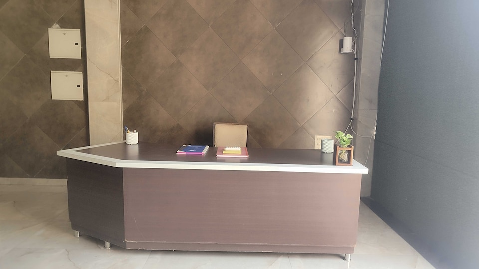 HOTEL O INNORA, Airport Road - Raipur, Raipur