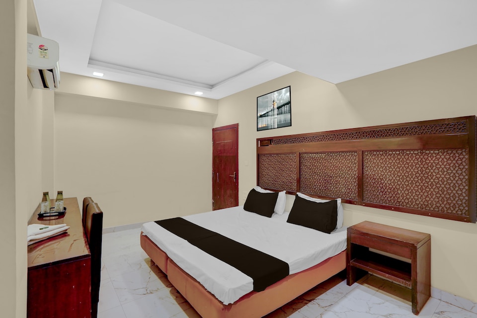 HOTEL O INNORA, Airport Road - Raipur, Raipur