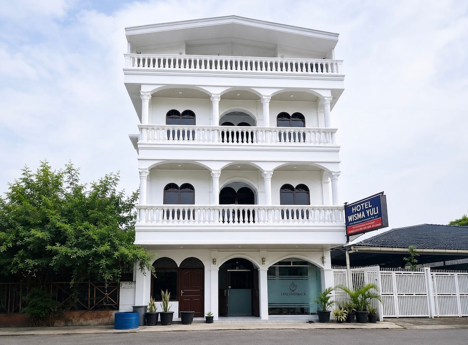 Hotel O near Masjid Raya Al-Mashun formerly Hotel Wisma Yuli, Medan, Medan