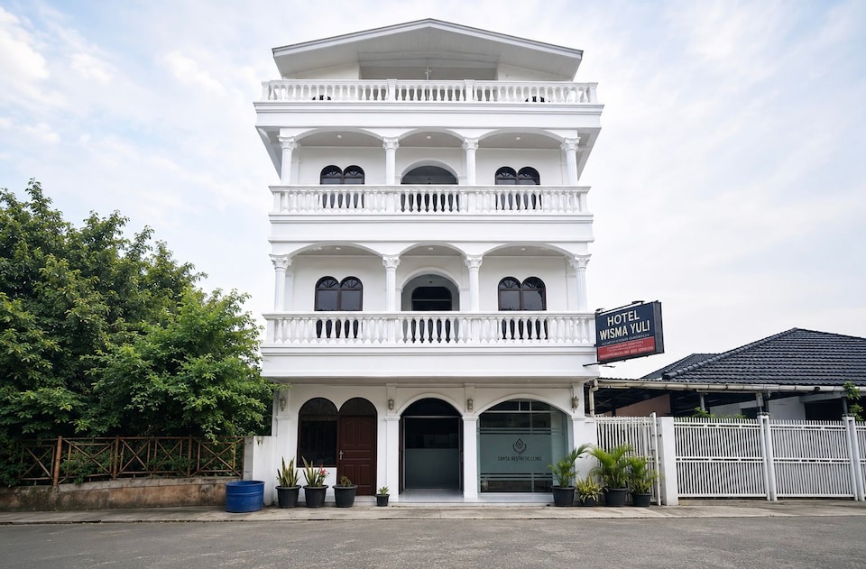 Hotel O near Masjid Raya Al-Mashun formerly Hotel Wisma Yuli, Medan, Medan