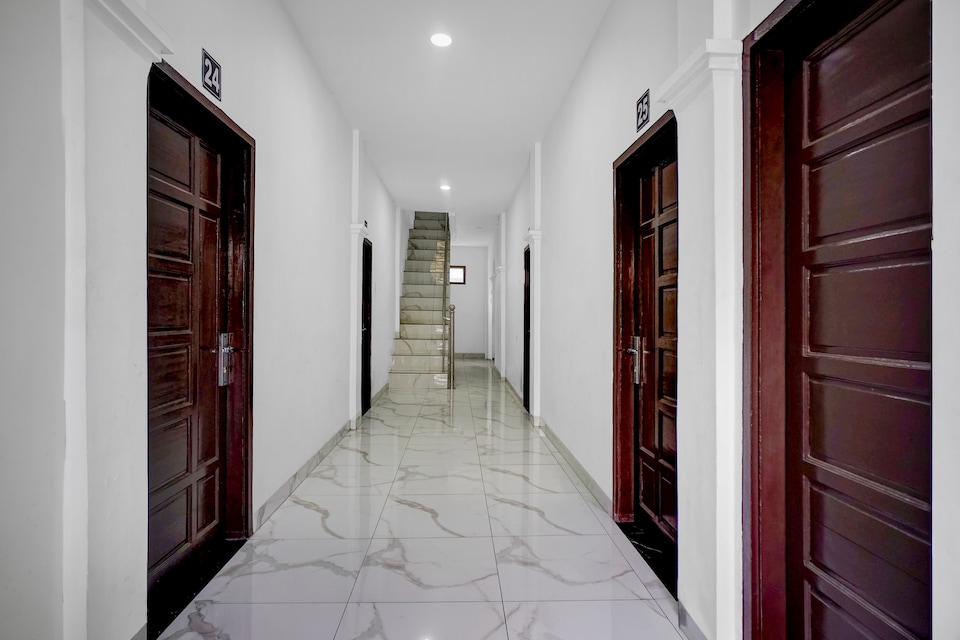 Hotel O near Masjid Raya Al-Mashun formerly Hotel Wisma Yuli, Medan, Medan