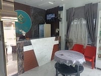 Hotel O near Masjid Raya Al-Mashun formerly Hotel Wisma Yuli