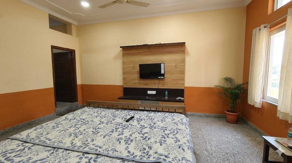Hotel O Samrat Residency, Bori, Bori