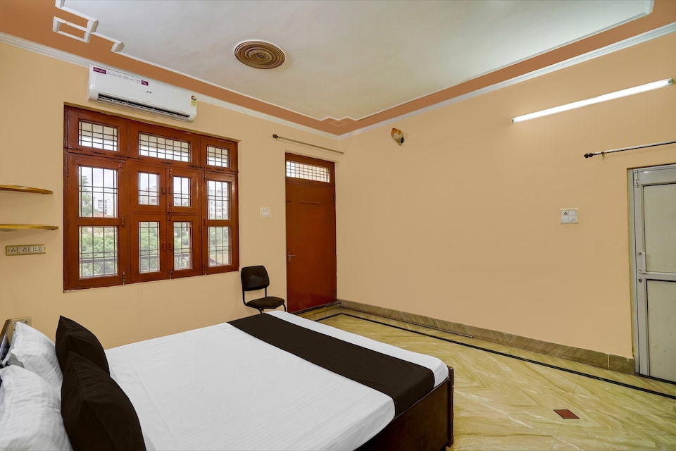 Hotel O  Bluebird Inn Hotel And Guest House , Lashkar, Gwalior