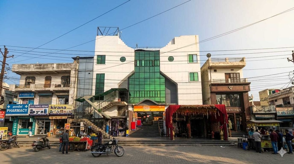  Hotel O Shakuntala Palace, Indirapuram Ghaziabad, Ghaziabad