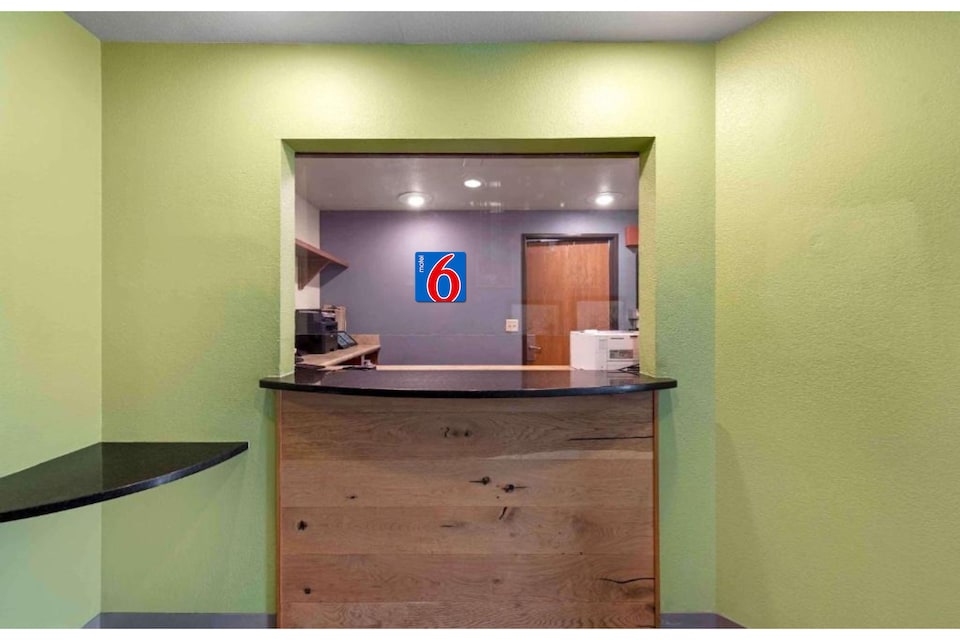 Motel 6 Extended Stay Birmingham Pelham  AL, Pelham AL, Pelham AL