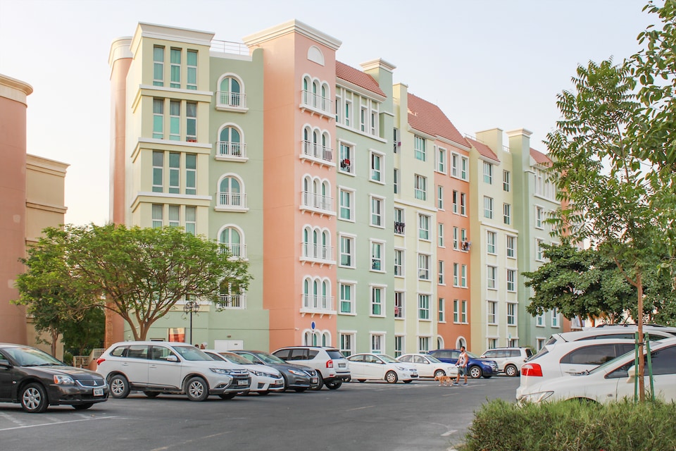 OYO Home 103 Discovery Garden View 1bhk, Festival City, Dubai