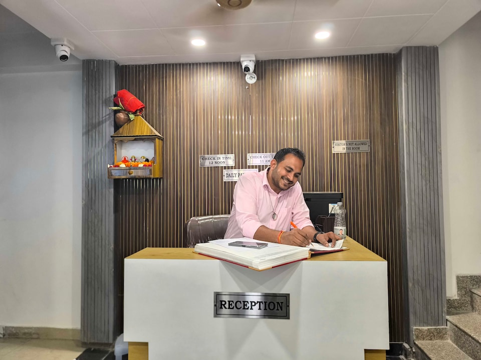 Hotel O SKY, Anand Vihar Delhi, Delhi