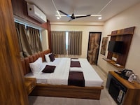 Collection O Axis Mall Kolkata Formerly The Executive Suites