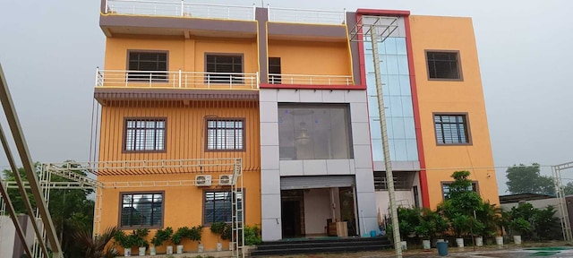 SPOT ON Gruop Of Parth Hotel