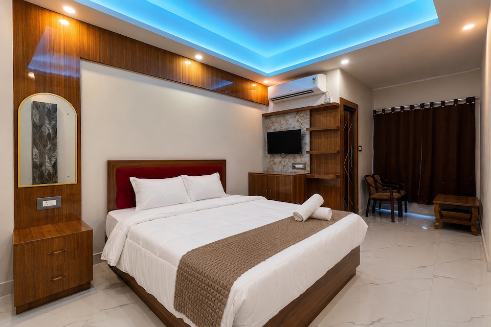 HOTEL O AVENTUS , VIP Road Kolkata, Kolkata