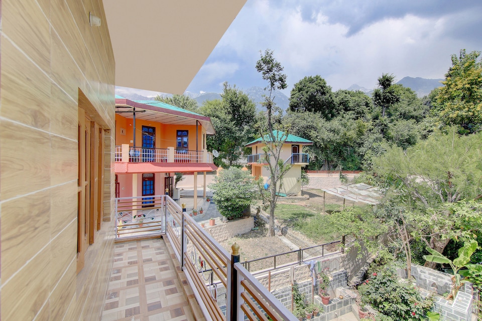 OYO Home 14497 Peaceful Suite, Dharamshala, Dharamshala