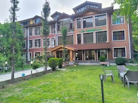 Palette Hotel Regency Valley View Pahalgam