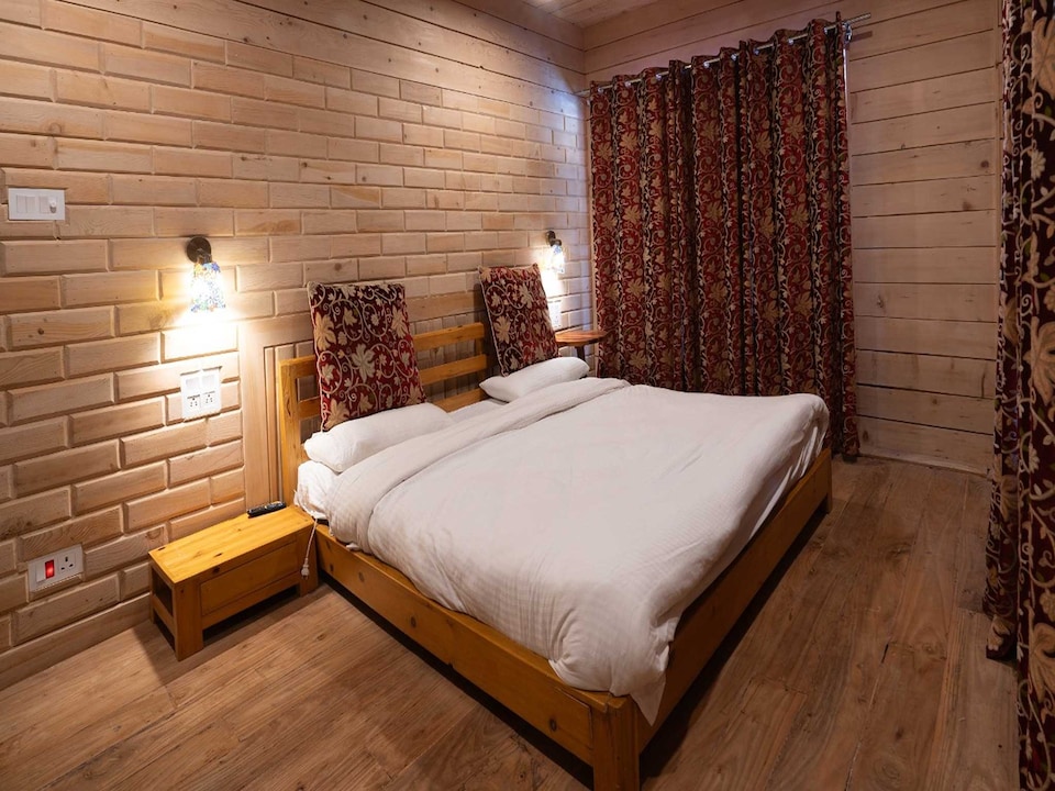 DanCenter Riverside Lexus Regency Pahalgam, Pahalgam Homes, Pahalgam